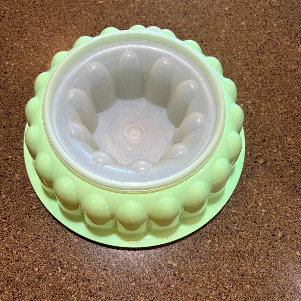 Tupperware Jel-Ring Mold‎ Mint Green 2 Piece Set Vintage Retro Kitchen